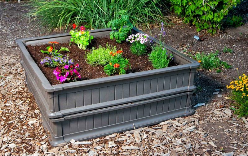 Best Raised Garden Bed and Elevated Planter Ideas-Plastic Raised Garden by Lifetime